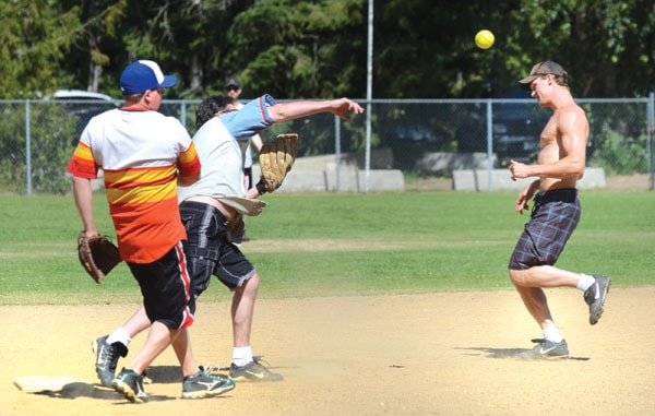 72699salmonarmJMslowpitchtournament30708col