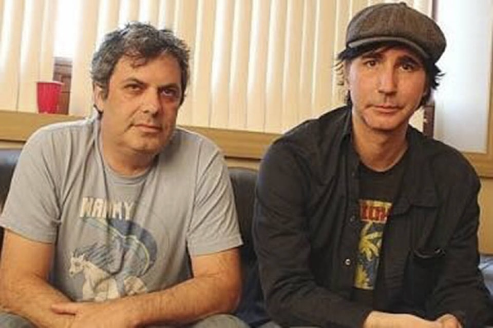 9443951_web1_171122-VMS-PC-KennyvsSpenny1