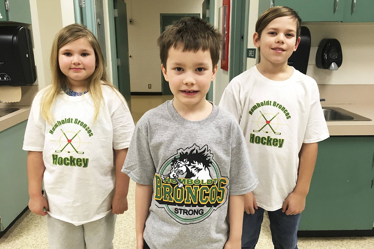 The Shuswap comes together for the Humboldt Broncos on Jersey Day - Salmon  Arm Observer