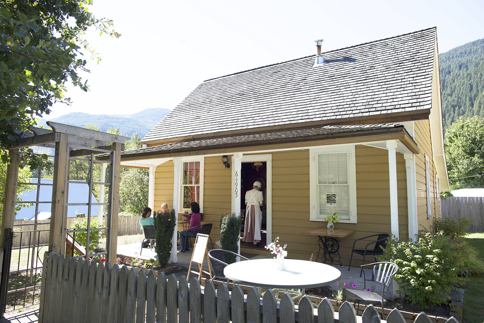 12784534_web1_Hope-Ward-Teahouse