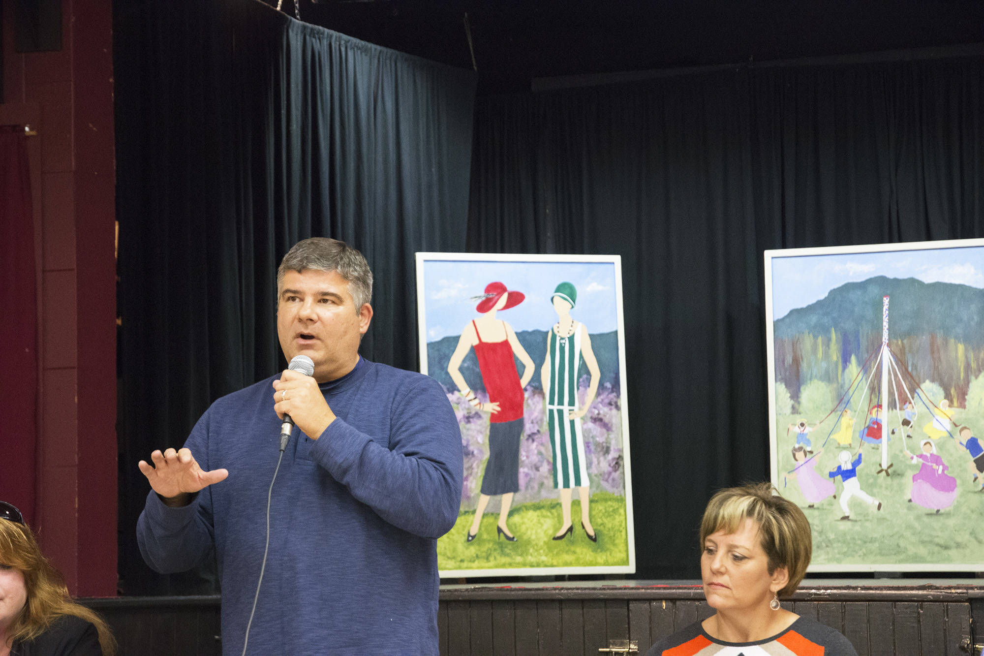 13851618_web1_20181004-SAA-Sicamous-All-Candidates-forum-JE-013