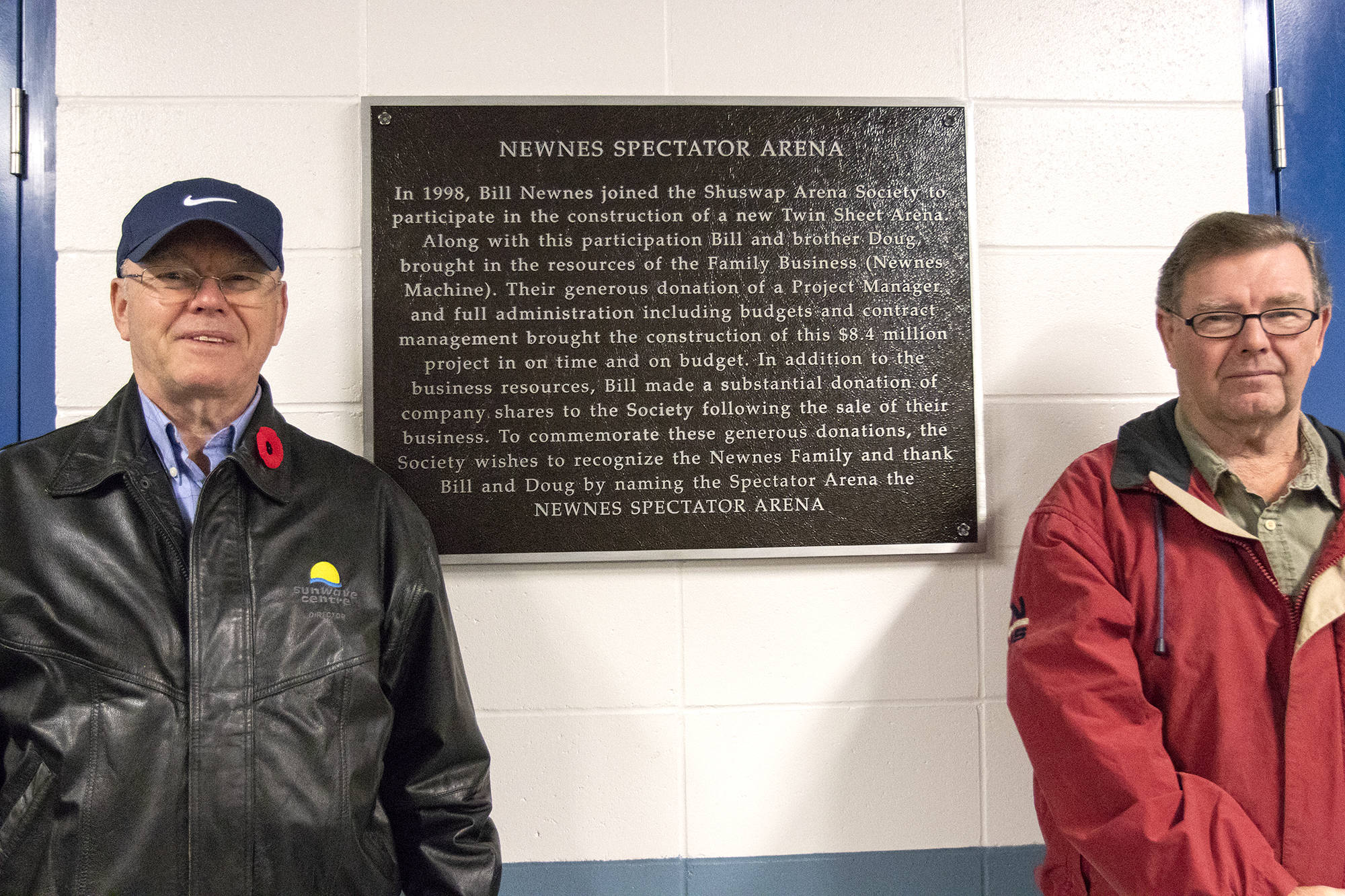 Salmon Arm family receives arena dedication for construction support