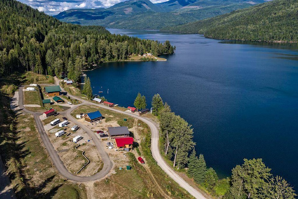 17044430_web1_Sugar-Lake-Drone-View-001