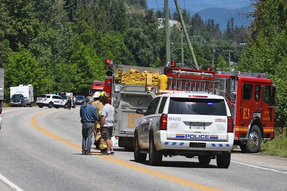 17469403_web1_copy_190626-SAA-Highway1-collision_4