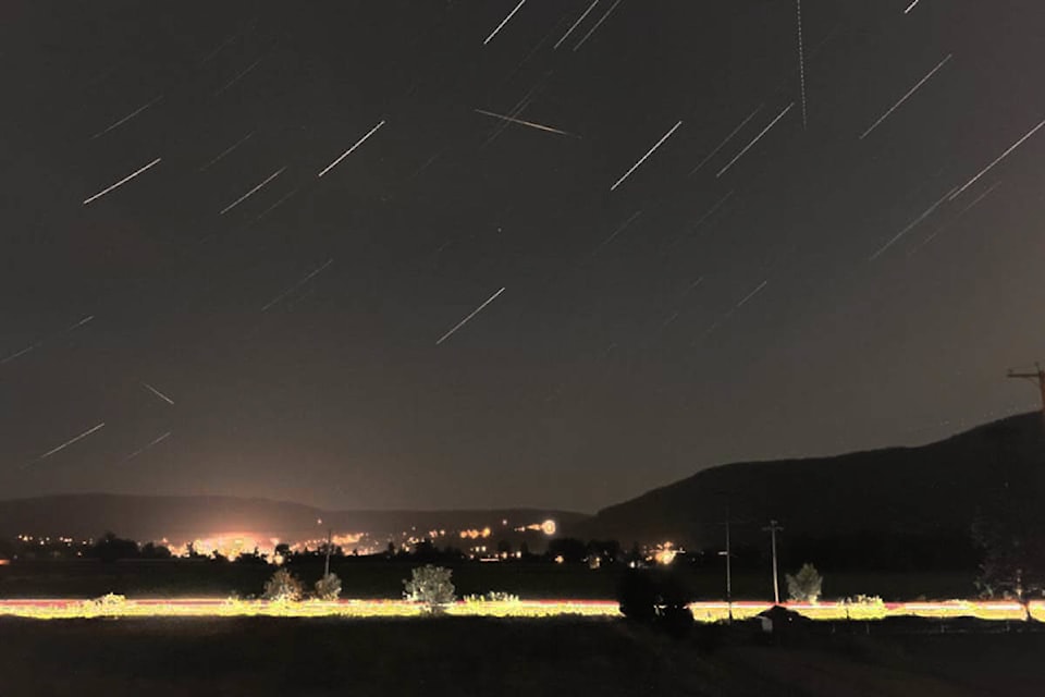 18093920_web1_190814-SAA-Meteor_shower3