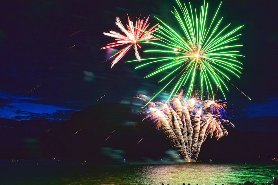 18390003_web1_190703-SAA-Canoe-fireworks1