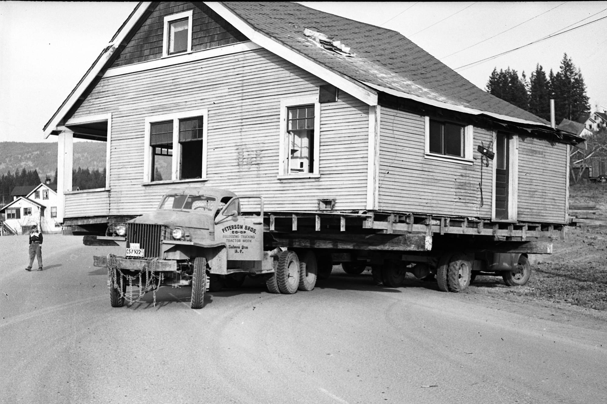 Salmon Arm History in Pictures Moving house Salmon Arm Observer