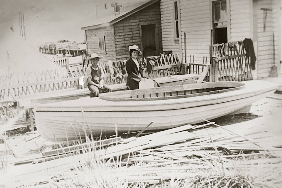 18879797_web1_191017-SUM-Historic-boat_1