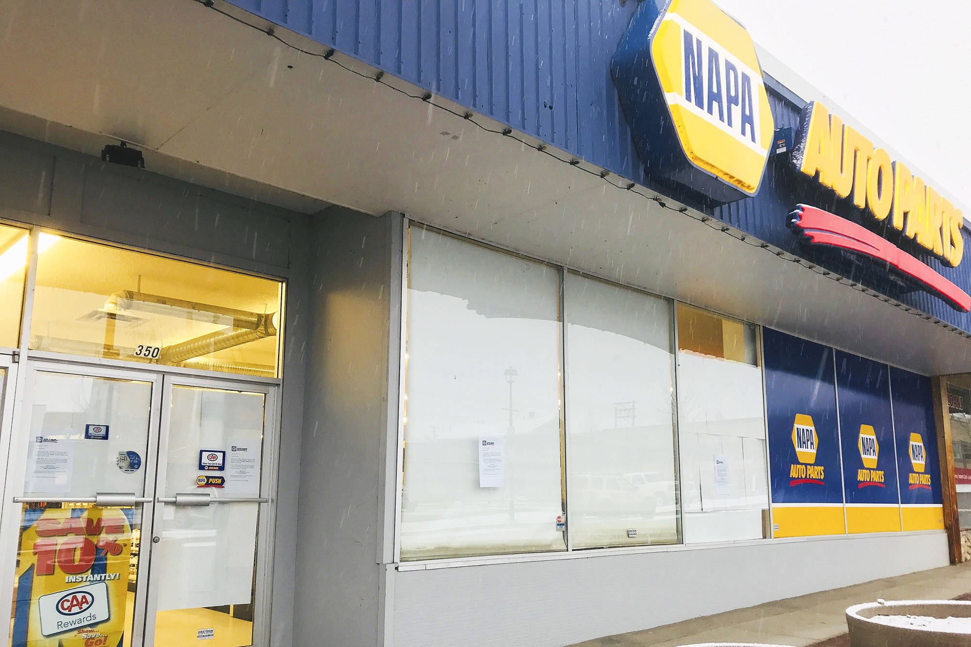 Ross napa discount store hours