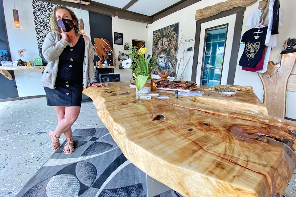 24969815_web1_210428-SAA-Monique-Cusson-She-shed_2