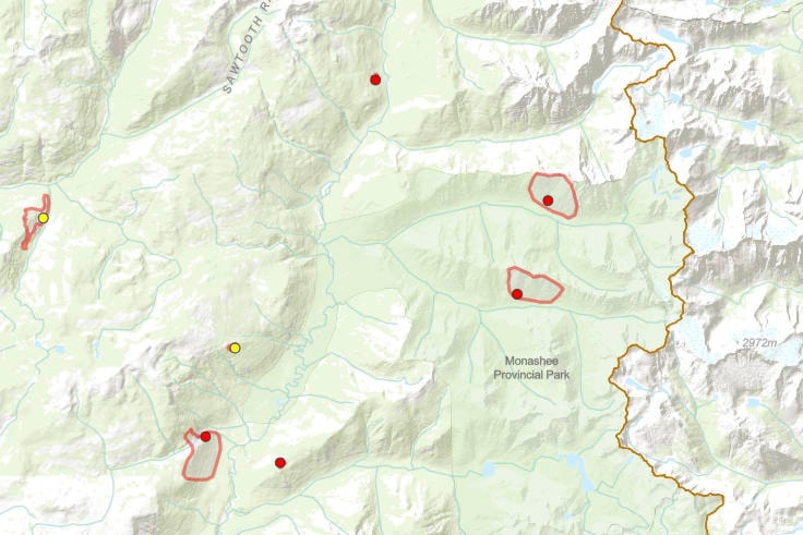 25958545_web1_210729-VMS-Monashee-fires-MONDAY-map_1