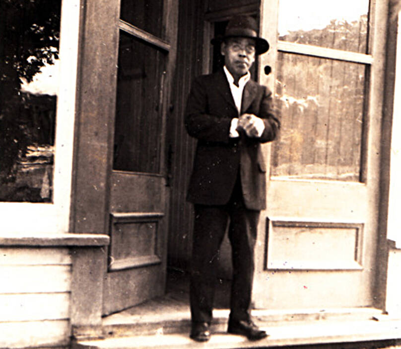 Mah Yick stands outside his hand laundry on Hudson Avenue in Salmon Arm. (Photo courtesy of Salmon Arm Museum and Archives)