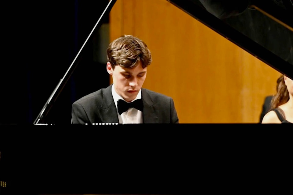 31024299_web1_221116-SAA-Jaeden-pianist_1