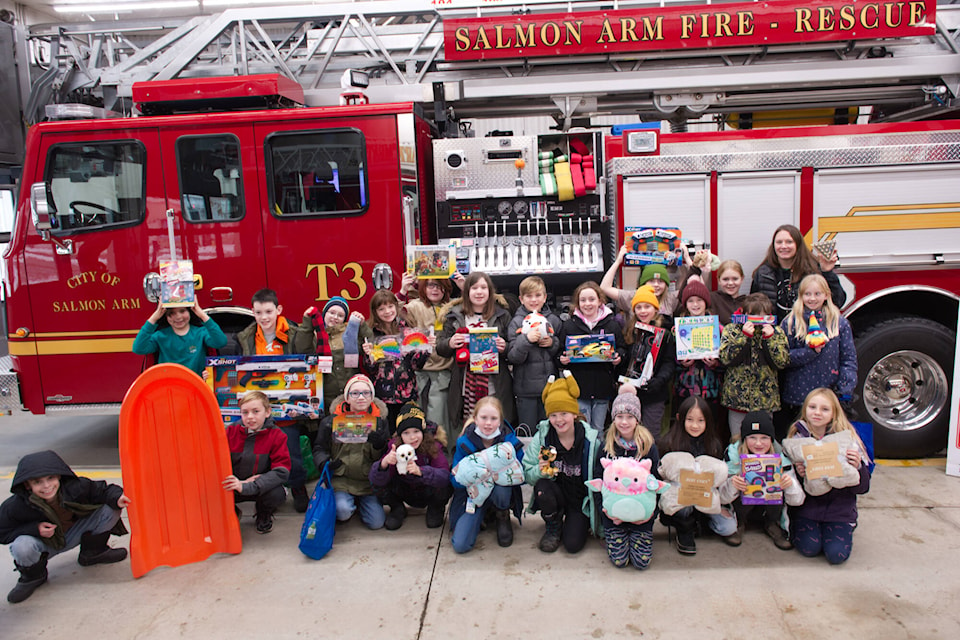31253080_web1_221214-SAA-Fire-department-toy-drive-Hillcrest_1
