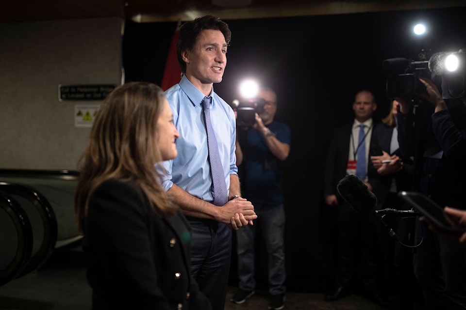 31671825_web1_230125-CPW-Trudeau-premiers-February-health-meeting-Trudeau_1