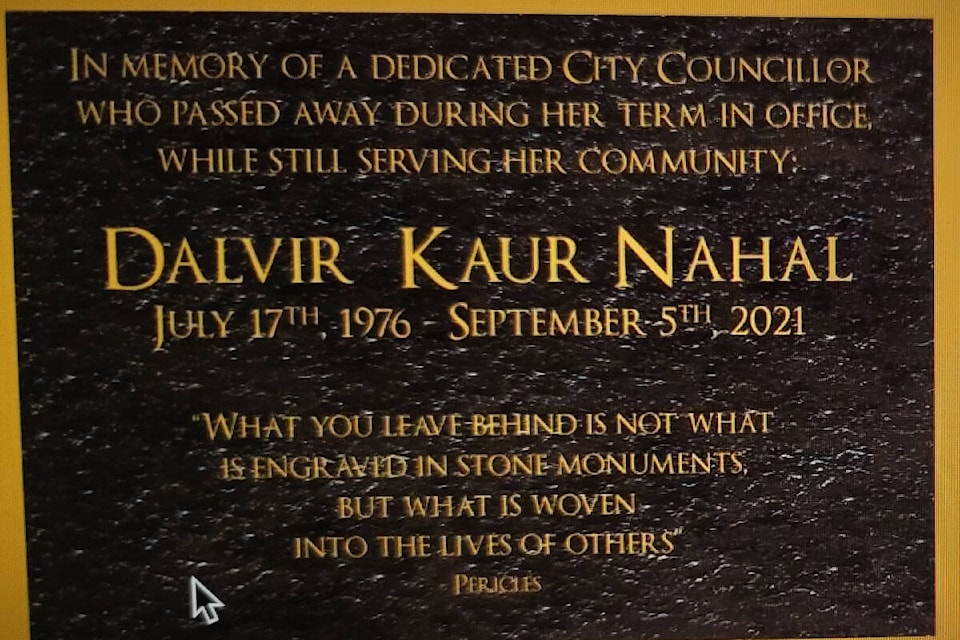 32138405_web1_230316-VMS-memorial-plaque-NAHAL_1