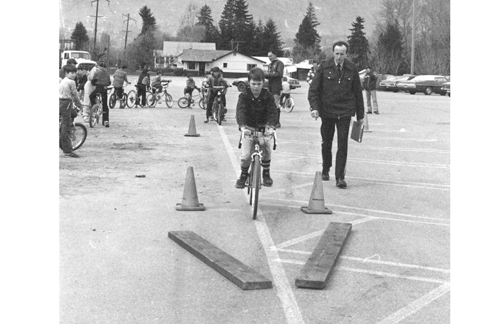 32663450_web1_230510-SAA-history-bike-rodeo_1