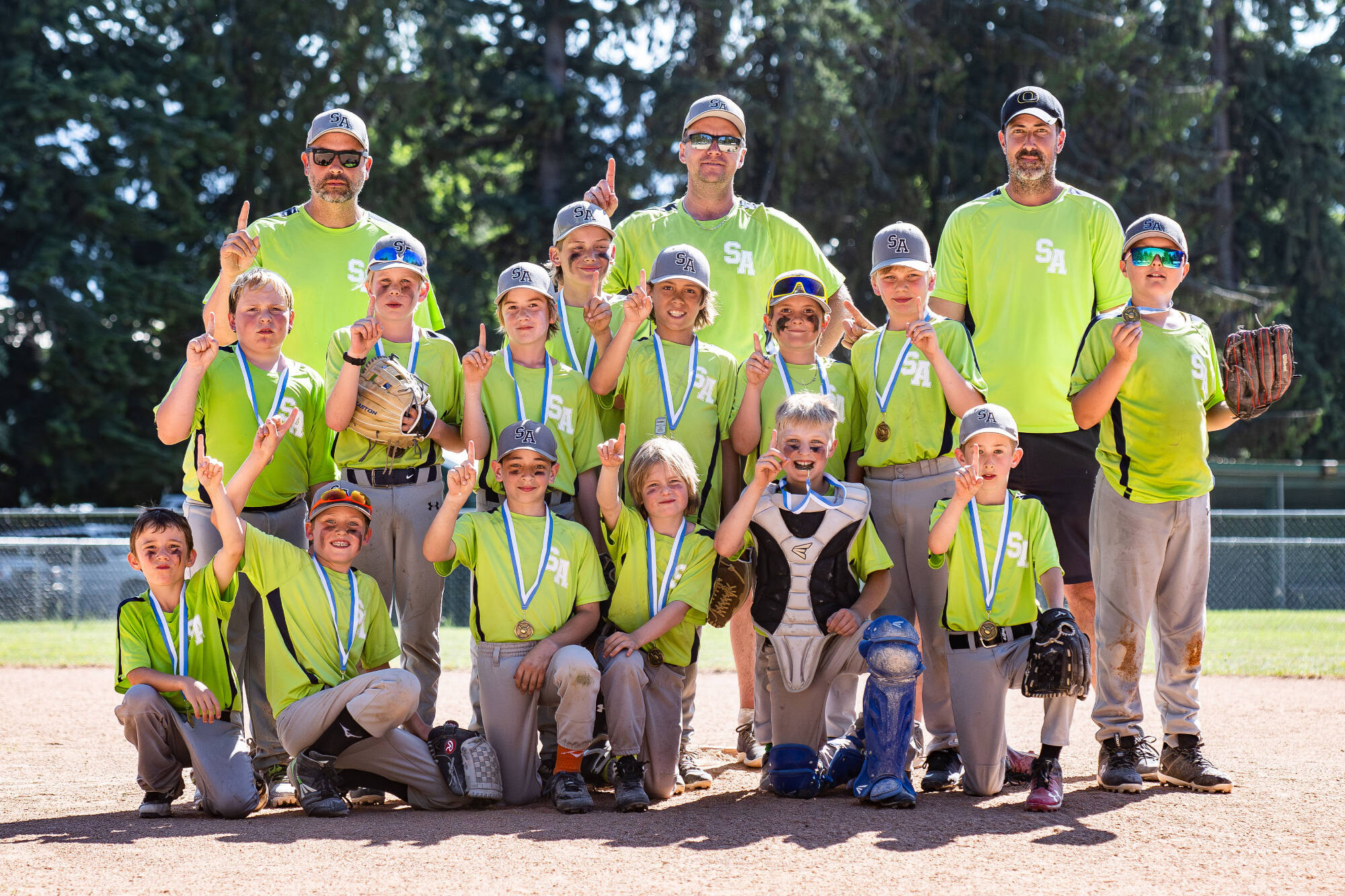 32976279_web1_copy_230614-SAA-Salmon-Arm-Lime-11U-Goblins