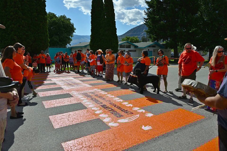 33329616_web1_230720-KER-Orangecrosswalk_1