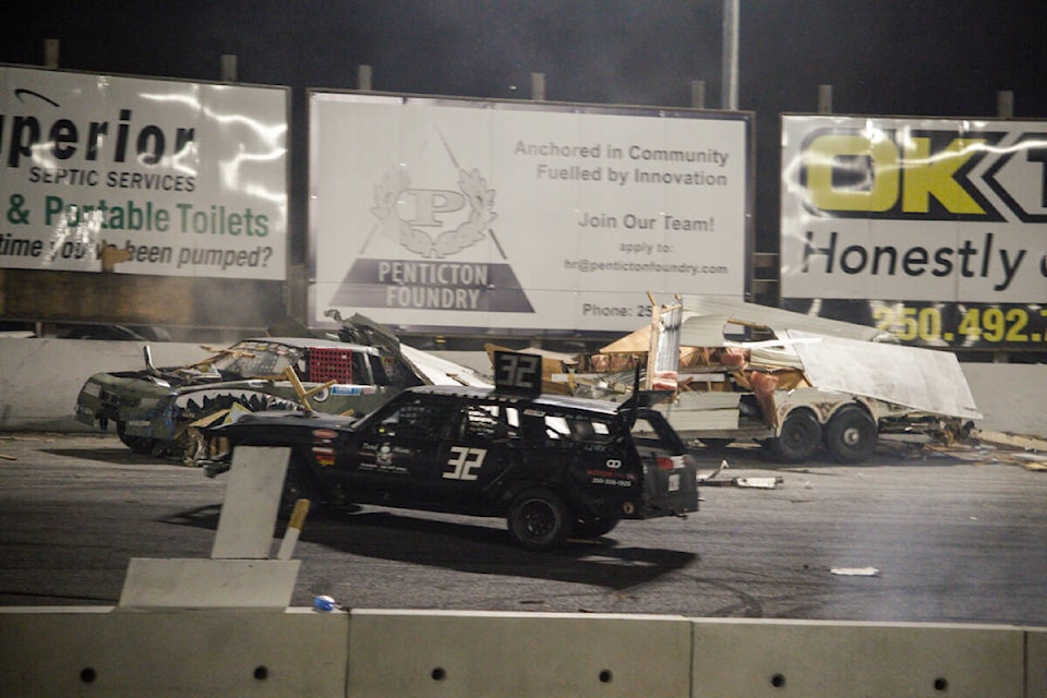 33719801_web1_230621-PWN-ChaosSpeedway-SpeedwayPenticton_1