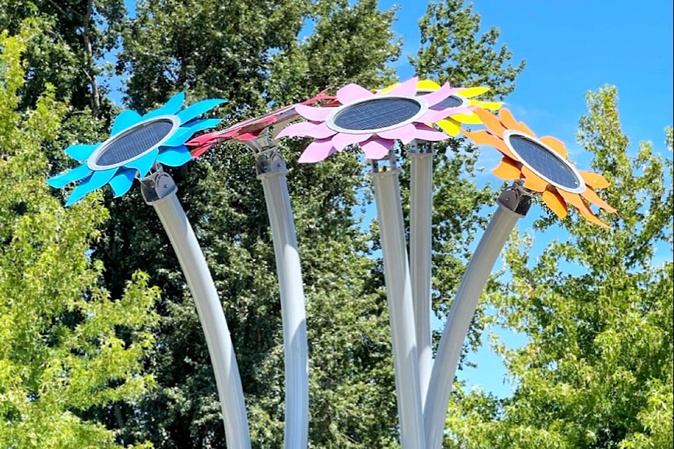  New artwork by Ron Simmer installed at Routley Park features solar panels and LEDs. (Special to 91ԭ Advance Times) 