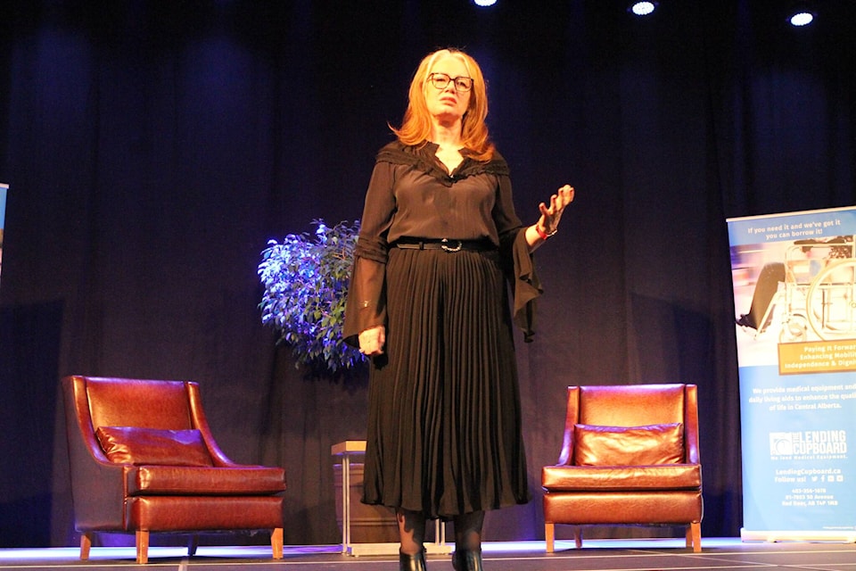 web1_200127-rda-arlene-dickinson-dragons-den_4
