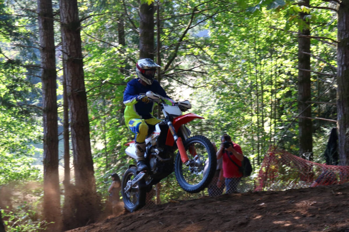 Victoria Motorcycle Club brings back hill climb races in Metchosin