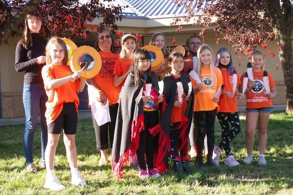 web1_221005-pqn-nanoose-elementary-orange-shirt-photo_1