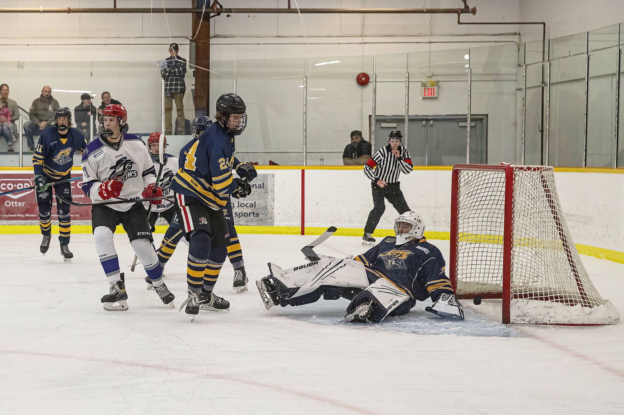 Mission City Outlaws to drop puck on new season in matchup with Chilliwack  - Mission City Record