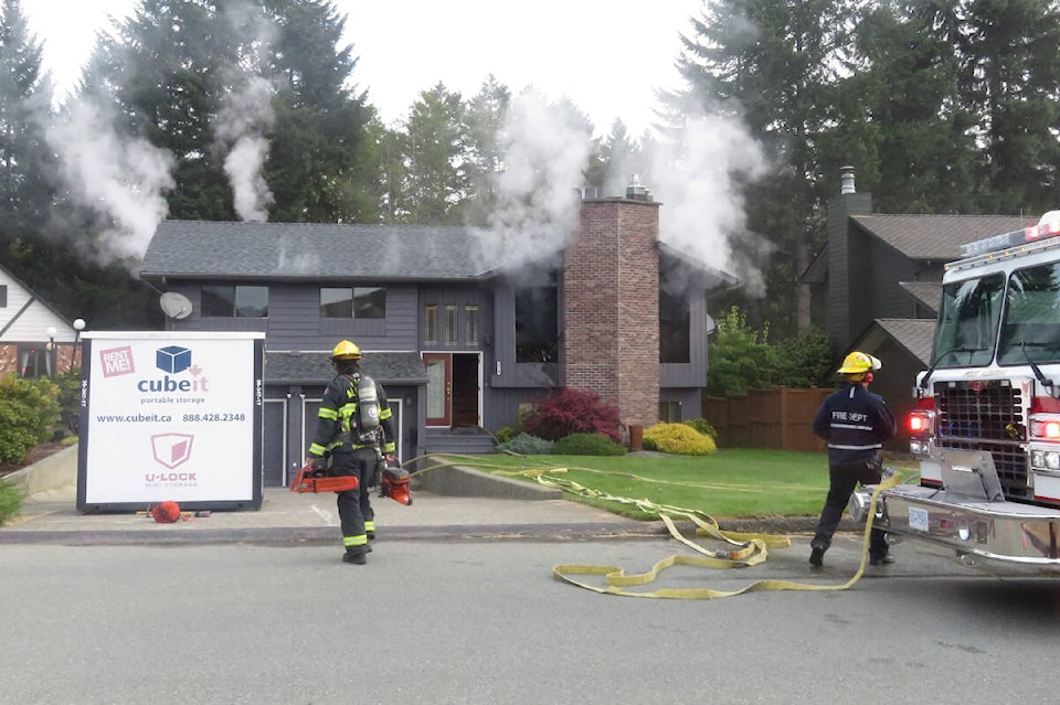 web1_230913-avn-bishop-cres-fire-alberni_1