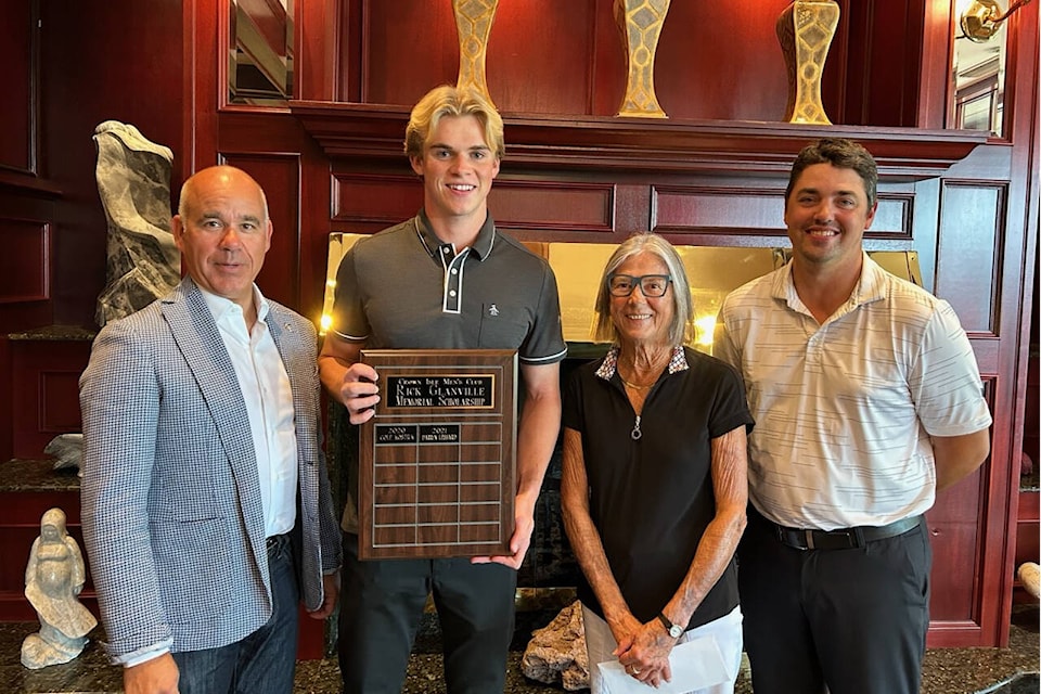web1_230913-cvr-s-golfscholarship-1_1