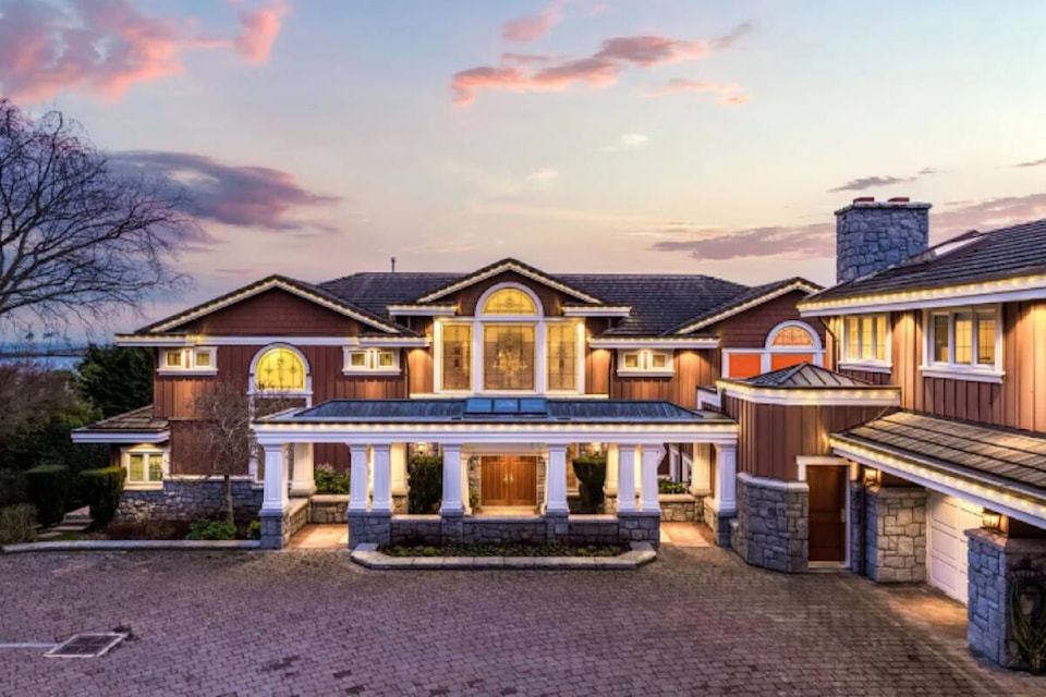 web1_230915-obn-mansion-finally-sells-king_1