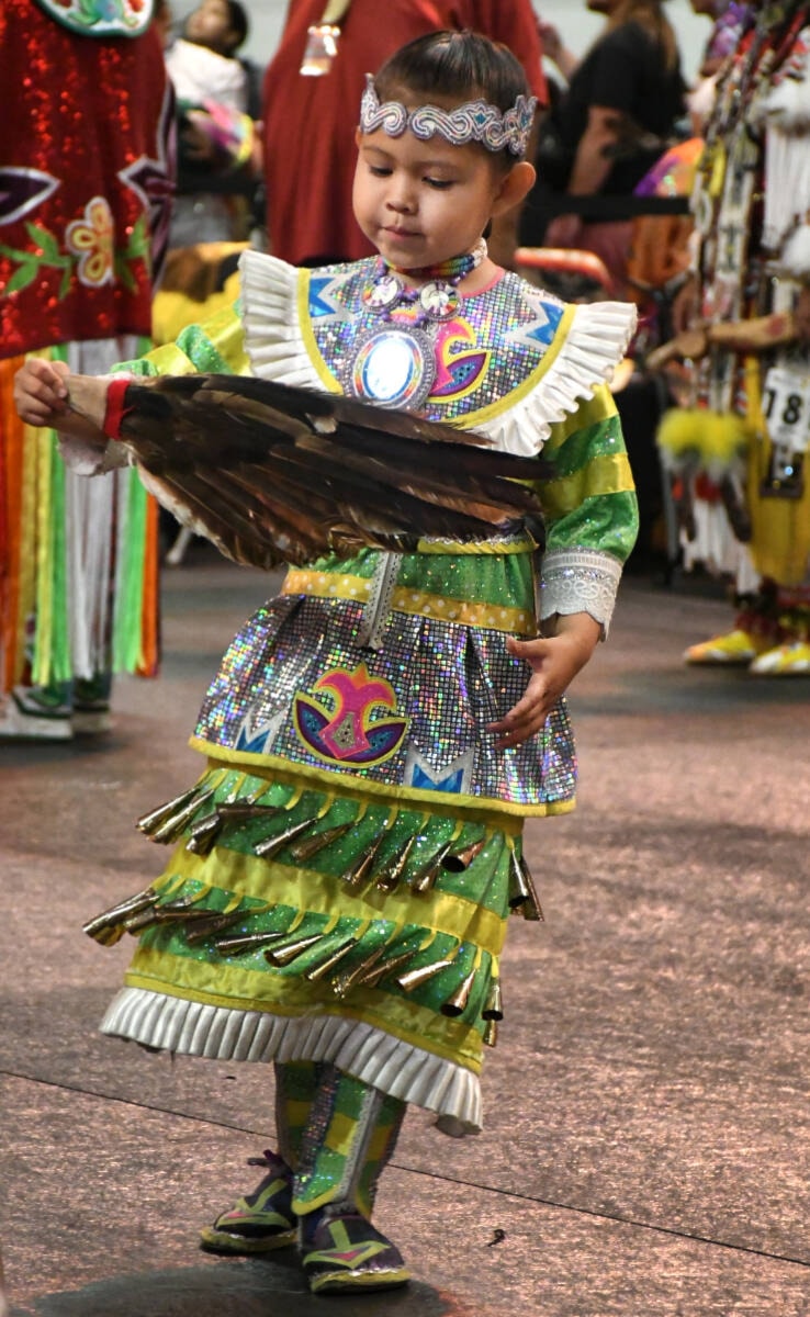 web1_230916-lat-ke-stalewpowwow-_11
