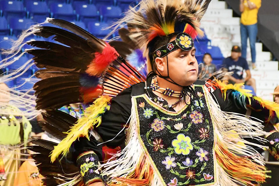 web1_230916-lat-ke-stalewpowwow-_16