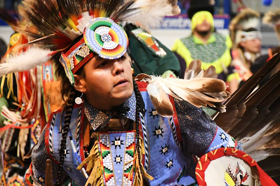 web1_230916-lat-ke-stalewpowwow-_6
