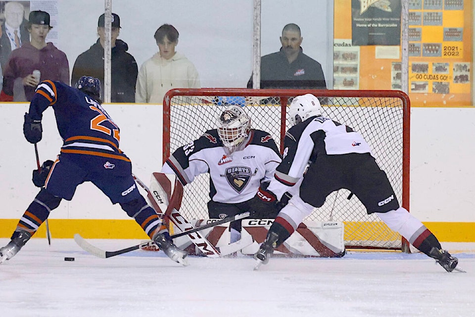  Vancouver Giants wrapped up their preseason with an exciting come-from-behind win at Cam Neely Arena in Maple Ridge on Saturday night, Sept. 16, as they edged the Kamloops Blazers 4-3 in a shootout. (Rob Wilton/Special to Langley Advance Times) 