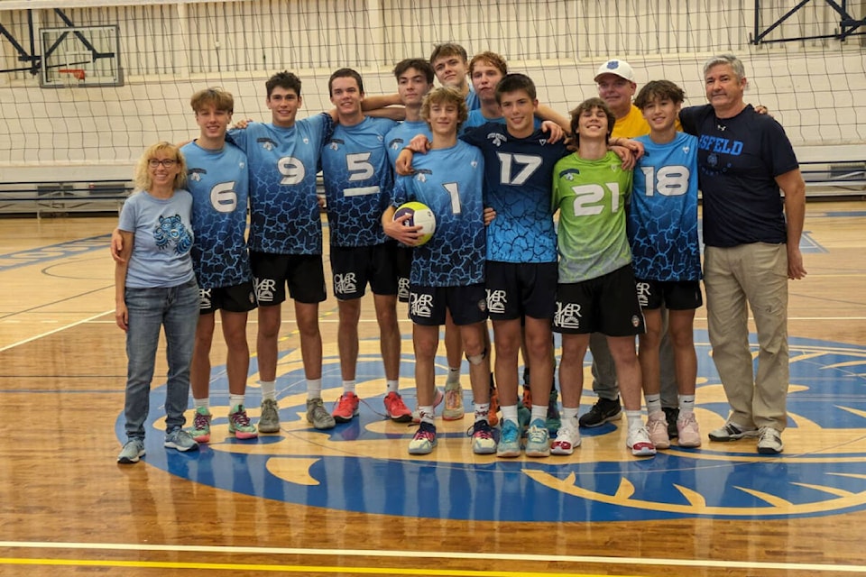 web1_230920-cvr-s-isfeldvball-1_1