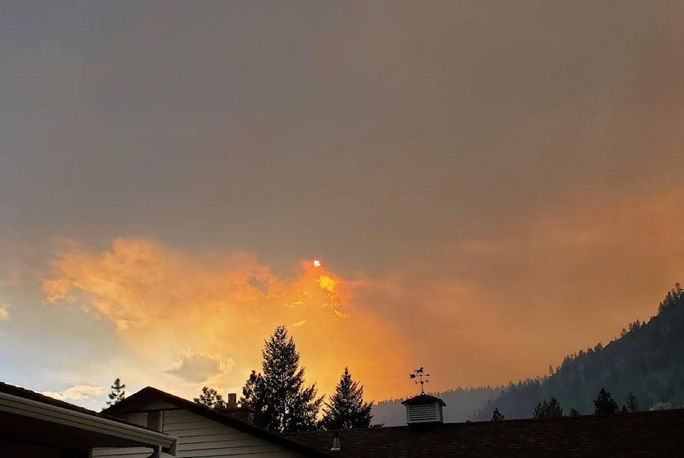 web1_230928-kcn-peachland-fire-thursday_1