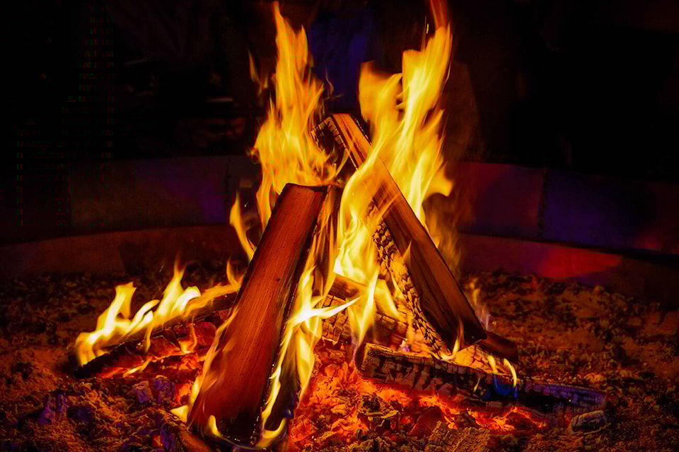 web1_spfireban-isj-200916-fire_1
