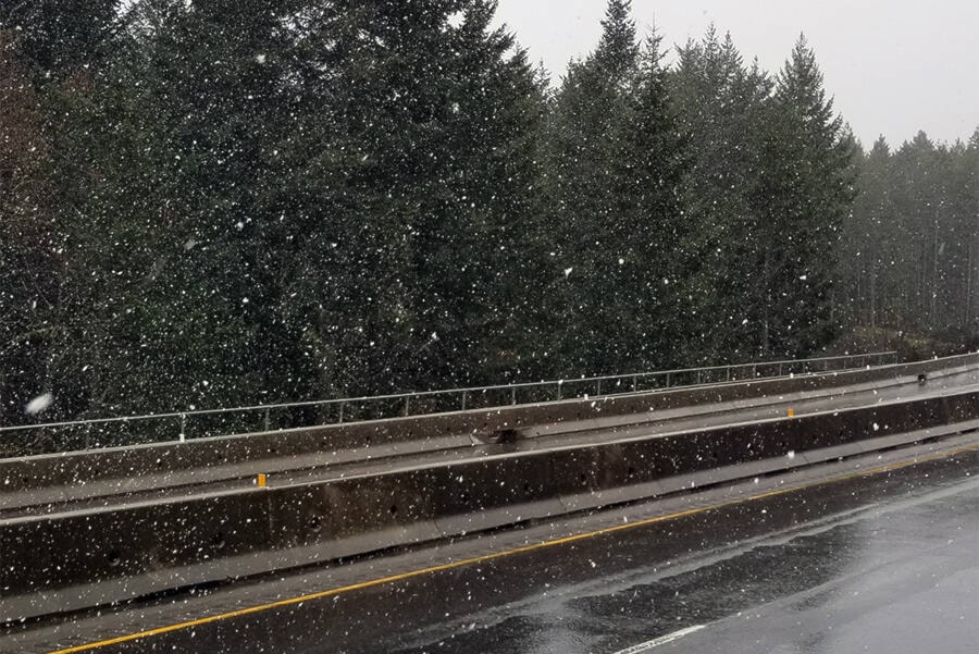 web1_200320-gng-snow-malahat_1