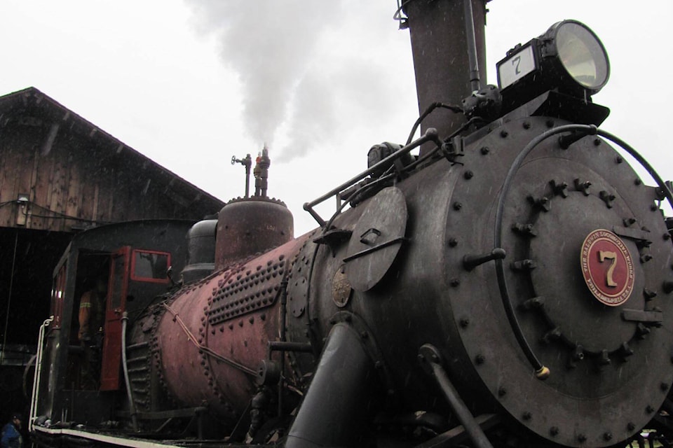 web1_201118-avn-steam-train-boiler-approved-steam_1