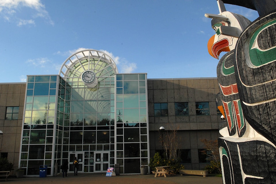 web1_210729-vne-photo-archive-camosun_1