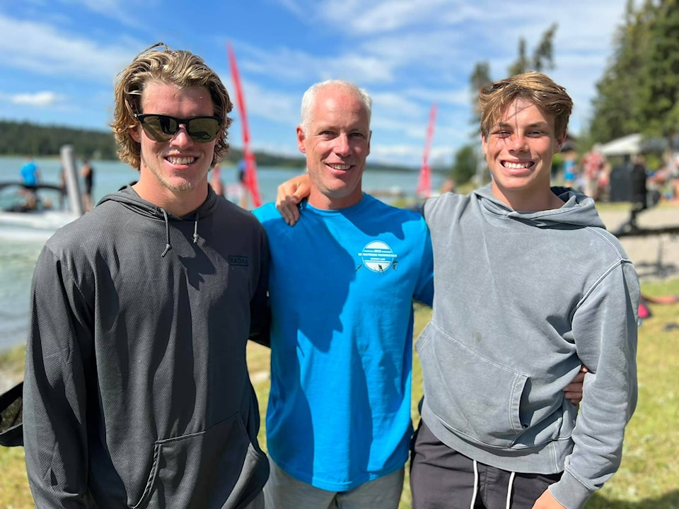 web1_220825-wlt-waterski-provs-pinette_2