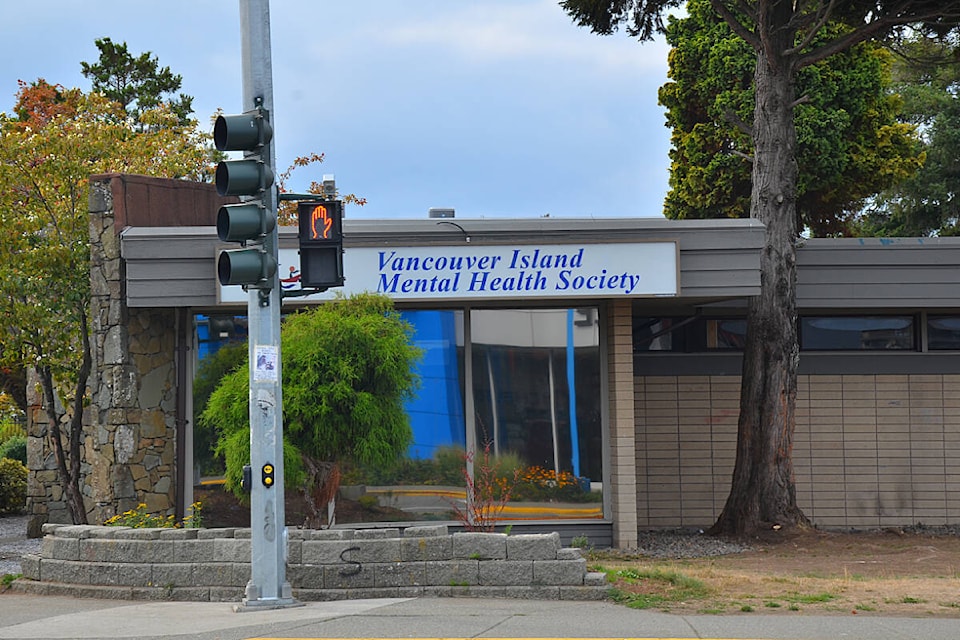 Art gallery call for support strikes a nerve amongst letter