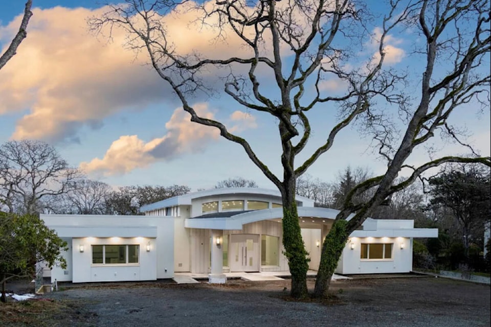 The mansion at 3355 Midland Rd. in Oak Bay sits on a one-acre lot. (Photo from Zillow) 