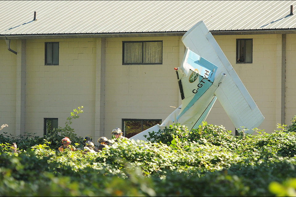 Emergency crews were on scene at a plane crash south of the Chilliwack Airport on Friday, Oct. 6, 2023. Three people were on board. (Jenna Hauck/ Chilliwack Progress) 