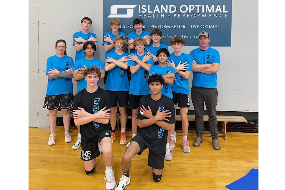 web1_231018-cvr-s-isfeldjrvball-1_1