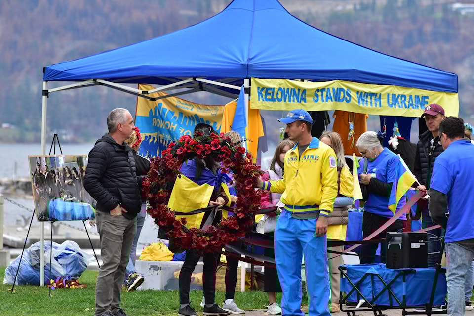 91Ѽ Stands with Ukraine held a ‘Walk of Honor’ on Saturday, Oct. 14 to honour those who have sacrificed their lives for the Ukraine. (Jordy Cunningham/Capital News) 