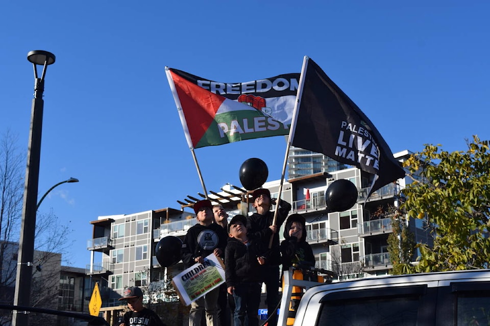 Kelowna residents gathered to walk for Gaza on Oct. 22, 2023. (Brittany Webster/Capital News) 