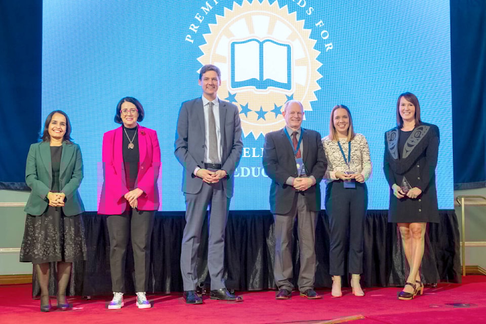 Lesley Gunning (second from right) was one of the award recipients and attended the ceremony in Victoria Oct. 26, 0223. (John Yanyshyn/Special to the 91ԭ Advance Times) 